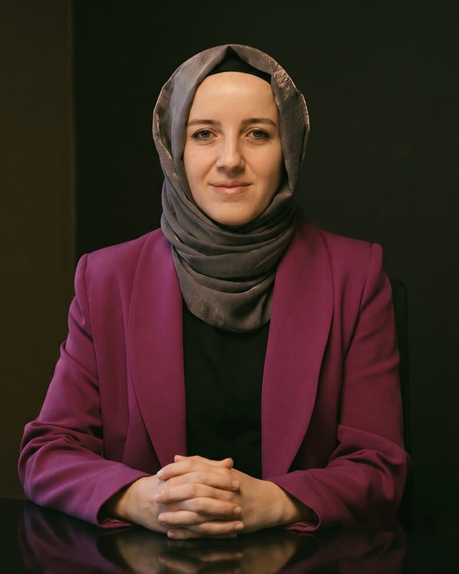 Tuğba ÇİÇEK USTA portresi